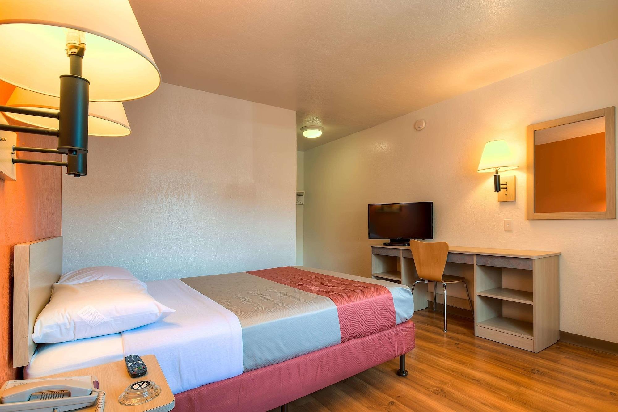 Motel 6-Westminster, Ca - South - Long Beach Area Exterior photo